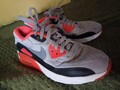 Nike Air Max Gr. 36,5 / US  4,5 Y/ UK 4  Damen Sneaker in Grau / Rot/ Schwarz 