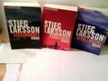 Konvolut: 3 diverse Bände  Stieg Larsson Romane. Larsson, Stieg: