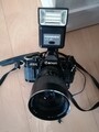 Canon AE1 Analog Spiegelreflexkamera mit Objektiv und Blitz