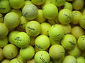 150 Golfbälle Marken-Mix Gelb AA/AAA Qualität gelbe Bälle Lakeballs