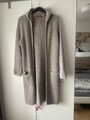 s.Oliver Damen Strickjacke Cardigan lang Kapuze aufgesetzte Taschen Beige Gr. 40