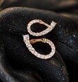 Wunderschöne 585rg Gestempelte Ohrringe, Saphir, Rolled, 2.8 Gramm, Neu