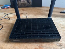 Linksys MR5500 Hydra Pro 6 AX5400 Wi‑Fi 6 Mesh-Router – Neuwertig, Linux-basiert