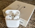 Apple AirPods 2. Generation mit Ladecase & OVP Weiß  Ladekabel Pod Links Rechts
