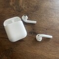 Apple AirPods 2. Generation Kopfhörer A2031 mit Ladecase 