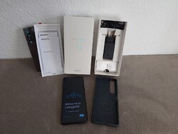 Sony Xperia 1 III 256 GB, Dual SIM, sehr guter Zustand, ohne Simlock, mit Hülle