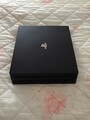 Sony PlayStation 4 Pro 1TB Spielkonsole - Schwarz