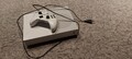 Microsoft Xbox One S 1TB inklusiv Wireless Controller - Weiß