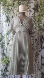 BOOHOO 22 48 50 Retro Plissee 20er Midcentury Boho Salbei Hellgrün Abendkleid 