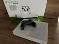 Microsoft Xbox One S All-Digital Edition 1TB | neuwertig & quasi unbenutzt