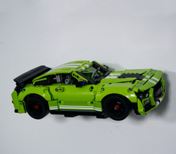 Wandhalterung für LEGO Technic Ford Mustang Shelby GT500 42138 Diagonal - schwarz