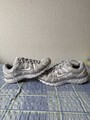Nike P-6000 Weiß-Grau Gr. 44 Sneaker Schuhe Sport Freizeit Unisex Gebraucht