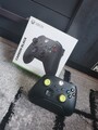 Original Microsoft Xbox Wireless Series X/S Controller - Mit OVP & Halter