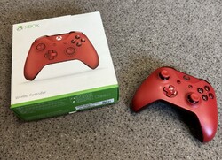 Microsoft Wireless Controller für Xbox One Red mit OVP schöner Zustand