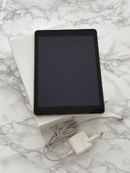 Apple iPad Air 1. Gen. 16GB, WLAN + Cellular (Entsperrt), (9,7 Zoll) - Spacegrau