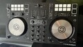 Native Instruments Traktor Kontrol S2 MK3 2-Kanal DJ Controller