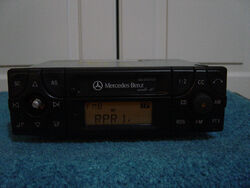 Becker Audio 10 BE 3200 / OEM Mercedes Benz / Autoradio Kassettenradio ( MB 02 )