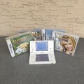 Nintendo DSi Handheld Spielkonsole Weiß mit 4 Spielen
