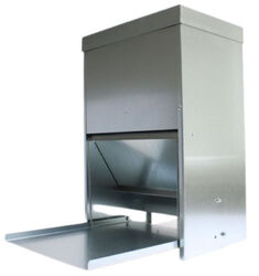 Futterautomat mit Tritt Klappe 20L Futterspender Futtertrog Geflügel (G00)