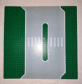 LEGO Straßenplatte grün / grau mit Zebrastreifen - 32x32 - 309px1