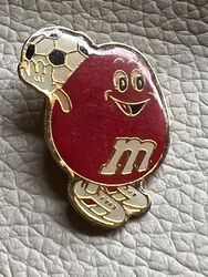 M&M CHARAKTER FUSSBALLER 1993 MARS SELTEN Pin Abzeichen Revers Brosche