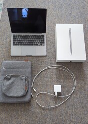 Apple MacBook Air 13″ (M1 2020) | 8 GB RAM / 256 GB SSD Space Grau | Top Zustand
