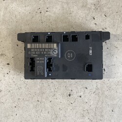 2006 Mercedes C-Klasse W203 FAHRER VORNE RECHTS SEITENTÜRMODUL 2038201485