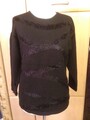 Schwarz Dickstrick Pullover Gr.42.Schwarz.Vorne mit Fellimitat Streifen.