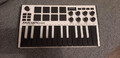 Akai MPK Mini Mk3 MIDI Keyboard-Controller (MPKMINI3W)