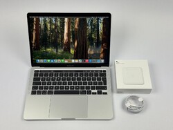 Apple MacBook Pro Retina TouchBar 13,3“ i5 2,0 Ghz 512 GB SSD 16 GB 2020 SILBER