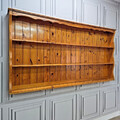 Großes rustikales Kiefer Wandteller Vitrinenregal Landhaus - Holzregal