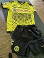 BVB Dortmund Trikot Und Hose ( Bender ) Mit Original Unterschrift 