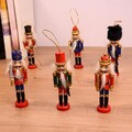 6 Stück Nussknacker Soldat Hängedeko klein Holz Handarbeit