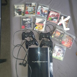PS3 Konsole Mit 4 Controller , 22 Spiele Und die Dazugehörigen Kabel PREIS VB
