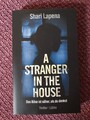 A stranger in the house - Thriller - (Shari Lapena) Lübbe Vlg., Taschenbuch