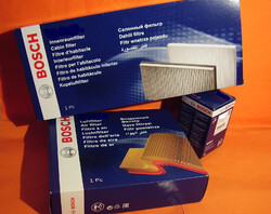 ORIGINAL Bosch Filtersatz Ölfilter Luftfilter Innenraumfilter P7015 S3603 M2010