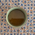 Exklusiver Longquan Celadon Meisterbecher – Mit Patina der Zeit