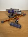 Dyson V10 Cyclone Absolute kabelloser Staubsauger ohne Ladegerät