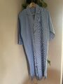 TOYOKO INN - Blau weiß - Kleid Morgenmantel Kimono - Hotel Merchandising Japan