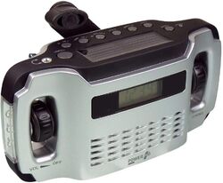 PowerPlus Lynx Dynamo Solar USB AM/FM Radio  5-in-1 Notfall Kurbelradio Radio