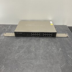 TP-Link TL-SG1016D 16-Port Gigabit Netzwerk Switch RJ-45 Rackmount (G2-4)
