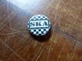 SKA Ska Button Pin Ø 2,5cm schwarz - weiss kariert 1990er Jahre Siegesfahne MS