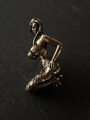 Kniende Frau aus Messing | Metallfigur massiv | Deko Skulptur | Erotische Kunst