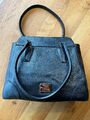 Schwarze Henkeltasche von Aigner aus weichem Leder