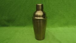 Cocktail shaker gold
