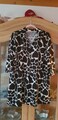 Bluse lang Longbluse kurzarm Damen schwarz gemustert Gr. 40/42