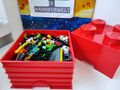 Lego Storage Brick rote Aufbewahrungsbox Kiste inkl. Legosteine und Figuren 2 kg