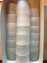 20 Kerzengläser Milchglas gebraucht, ideal für Gartenpartys, Hochzeiten etc.