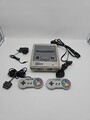 SNES - Super Nintendo Konsole mit 2 Controller (guter Zustand)