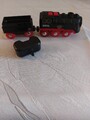 BRIO 33884 Batterie-Dampflok mit Wassertank Spielzeug - Schwarz/Rot